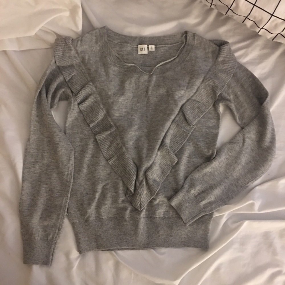 Gap grey sweater with ruffle accent - xs - nwot